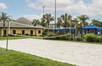 Spacious Vacation Home with Pool & Jacuzzi Near Disney - Foto 43