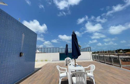 No Atalaia, Fort Poseidon rua do Atalho a 700 metros da praia do Atalaia, apartamento novo decorado, varanda, sala de estar e jantar, 02 suítes, 03 banheiros, lavanderia, cozinha, piscina, churrasqueira, salão de jogos, vista parcial das dunas e mar - Photo 71