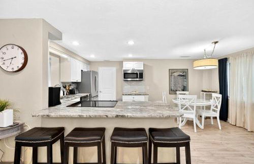 Tranquil Pool Home in Sarasota - Foto 15