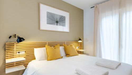 WintowinRentals Modern Apartment with Private Indoor Patio in Málaga - Foto 3, towels