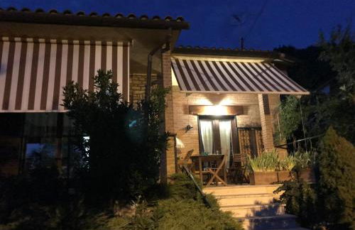 hilltop villa garden with great views - Foto 1