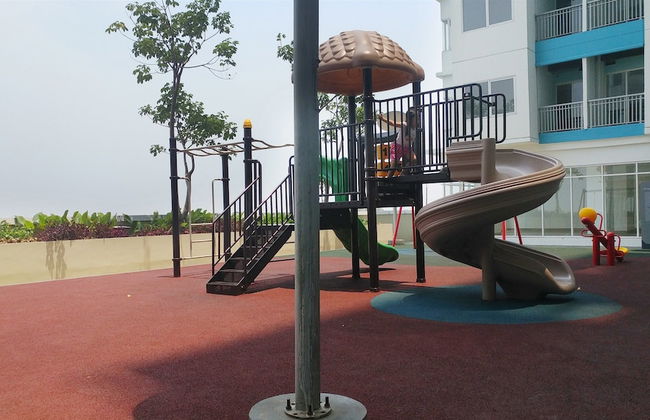 Pool View Studio Room Apartment The Nest Puri - Foto 26