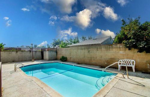 2BR Plus Bonus Room and Pool Access Near Universal Studios - Foto 42