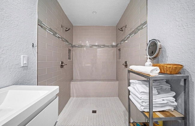 Canal Front Beach Home, Private Pool - Foto 27