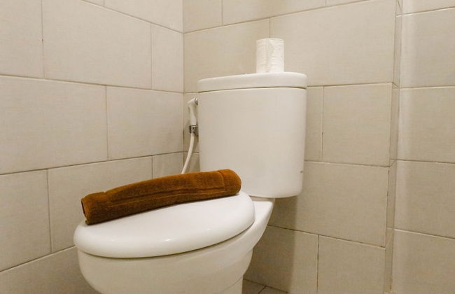 Best Studio Benson Apartment Connected to Pakuwon Mall next to Anderson - Photo 8