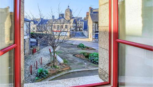 2 Bedroom Awesome Apartment In Antrain - Photo 2