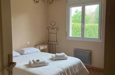 Maison agréable et lumineuse, jardin vue nature, Nant Aveyron - Photo 5