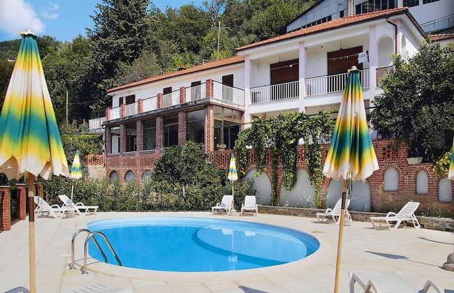 Apartment in Castellaro With Terrace - Photo 14