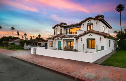 Luxury Oasis with Ping Pong, Firepit and Cozy Patio - Foto 1