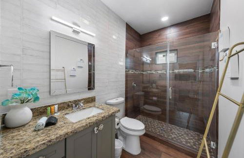 Bayfront Cottage- Pool - Hot Tub - Close to Beach - Foto 19