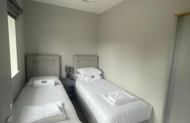 Amber Lodge with private hot tub - Foto 24