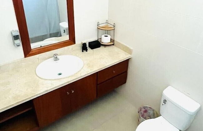 2 Minutes Walk to Beach Huge 3 bdrm Condo with Pool - Photo 64