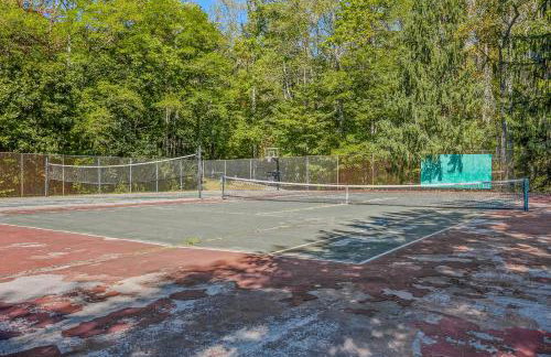 Almost Heaven - Grill, 2 King Beds, Wifi, Deck, Pool Access, Hiking, Wood Stove, Family Friendly - Foto 55