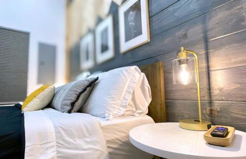 Modern Gem w/Spacious Deck, Swinging bed, Hot Tub - Foto 47