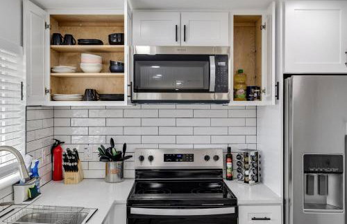 Frisco Getaway Hometel w the Spa and Outdoor Kitchen - Foto 23