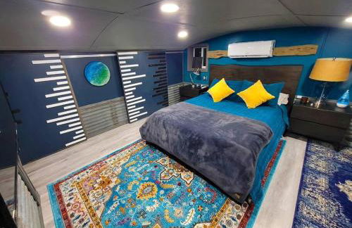 Hill Country Hangar with hottub, 7 minutes from the river and lake - Foto 76