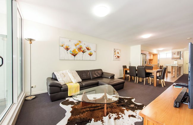 Lanai Riverside Apartments - Photo 22