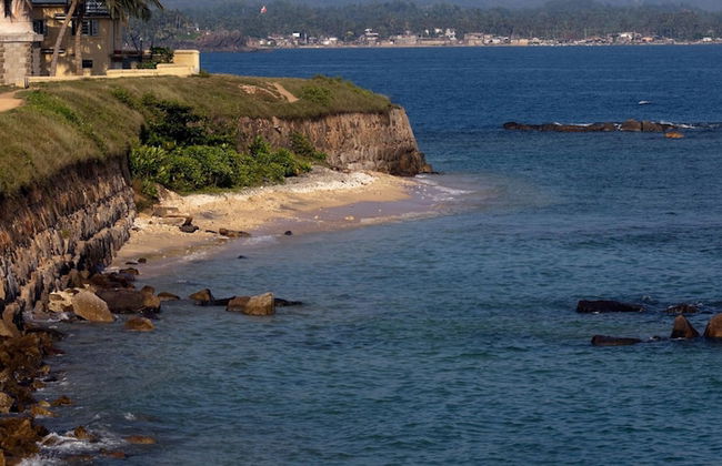 Galle Large Serviced Villa Near Beaches & Fort - Photo 17