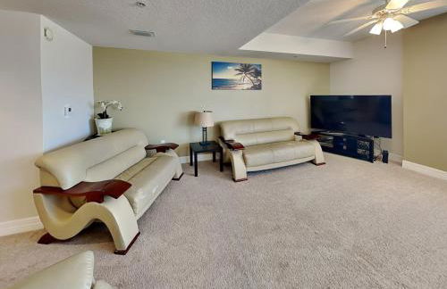 Opus 501 by Distinctive Beach Rentals - Photo 97