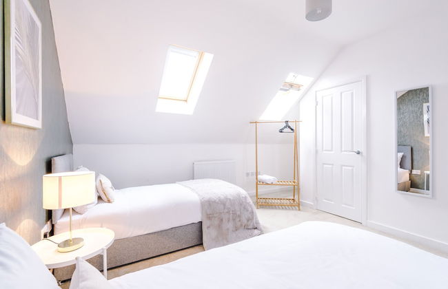 4 Bedroom 3 Bathroom Contractor Home MCR - Foto 8