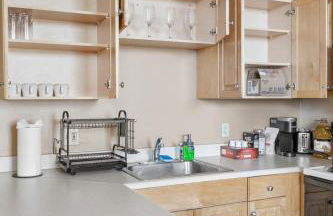 Downtown Gym Sauna Parking Pet Friendly - Photo 38