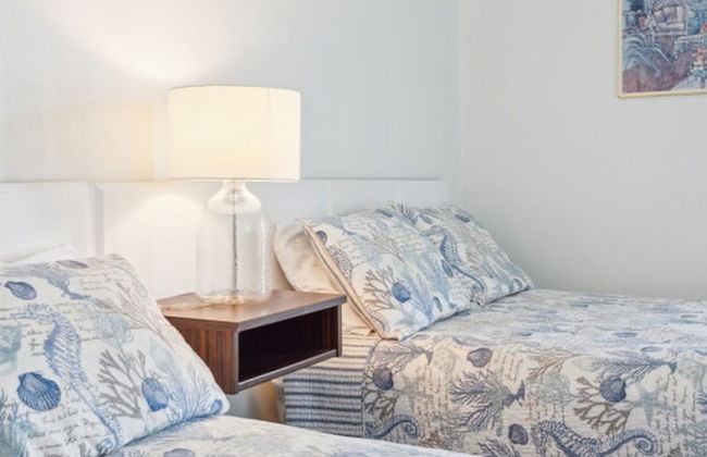 Retro Turtle Reef Condo 1 Block From Beach w Pool - Foto 22