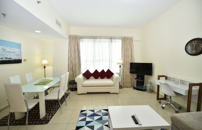 One Bedroom Apt. in JLT near Metro Station -AWD - Photo 3
