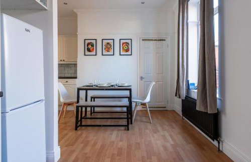 Modern 3-Bed House Parking & Family & Friends - Foto 28