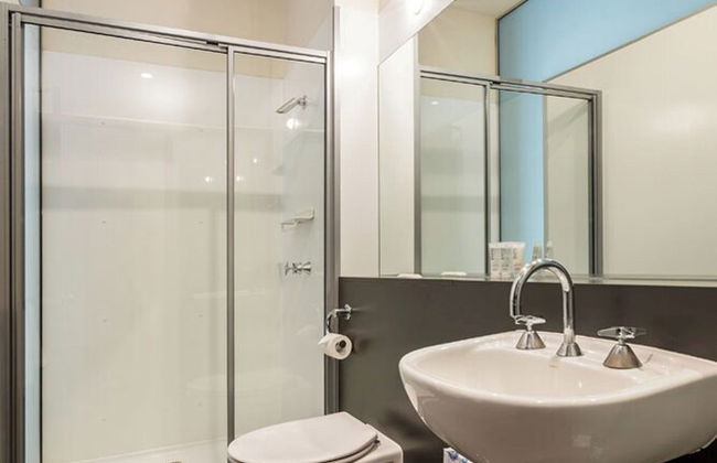 Quest Trinity House - Photo 16