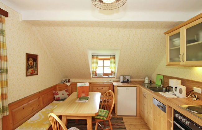 Peaceful Cottage Near Ski Area in Gmund - Photo 15