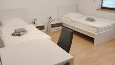 Gemütliche 100 qm Wohnung mit Balkon - Foto 2