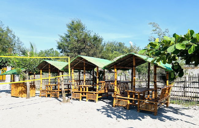 Natasha-Rey Beach Resort - Photo 49