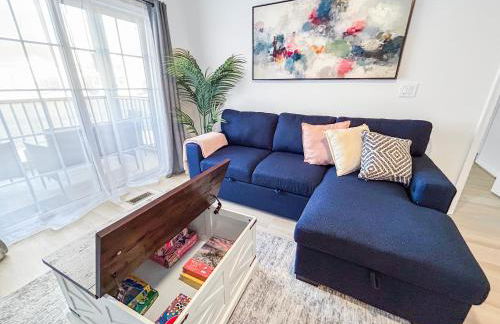 Modern and Comfy-2BR 2BA with pool access - ground floor, Near Outlets & Beaches - Foto 24