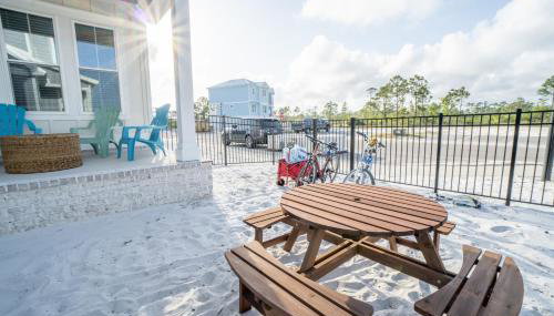 ~Spacious home near beach w/ game room and community pool~ - Foto 2