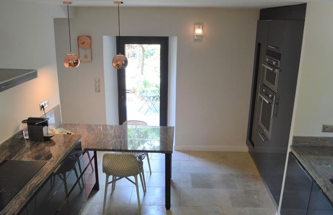 Unique Villa With Private Pool - Photo 30