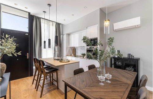 Flat 5 10m Walk to Bernabeu Real Madrid Stadium - Photo 33