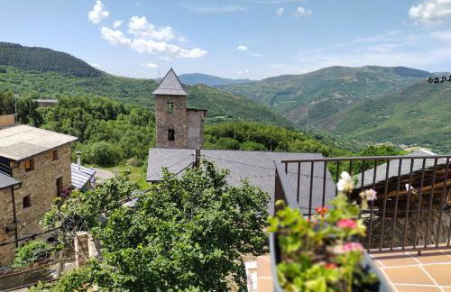 Casa rural con vistas en el corazón del Pirineo - Foto 2