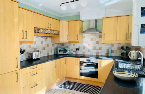 Tanglewood Close, 3 Bedroom house, Abergavenny with private parking, - Foto 24