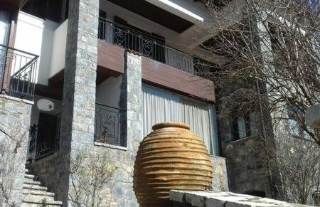 Elati's traditional and cosy home - Photo 23