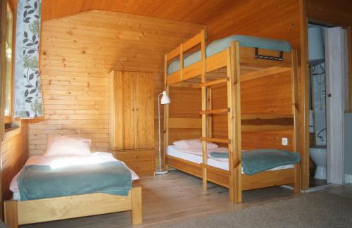 Mały domek nad rzeką Słupią - Foto 9