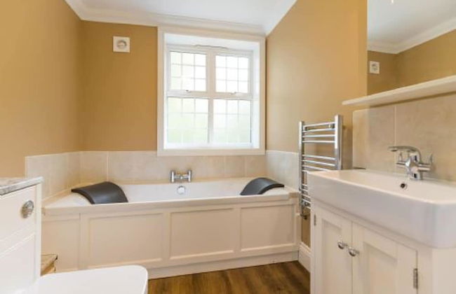 Host Stay Redwings Sanctuary Rooms - Foto 3