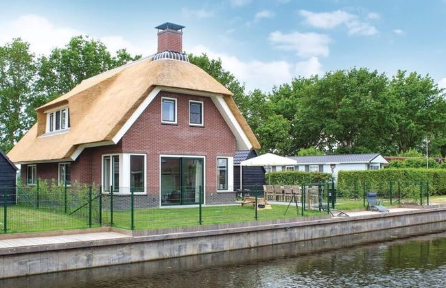 Villa in Friesland With Waterfront Garden - Foto 1