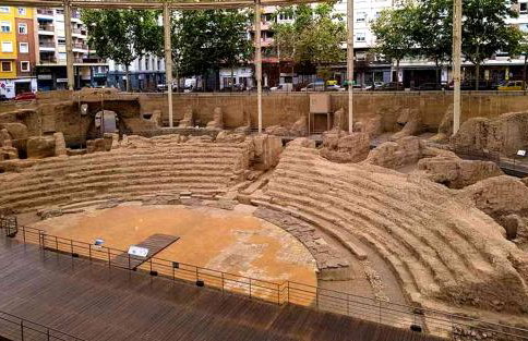 Amplio y Cómodo chalet a 15 minutos del centro con piscina y pistas de tenis - Foto 32