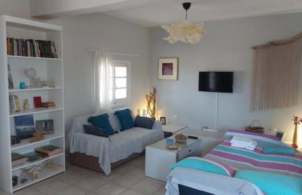 Vintage Beach House - Photo 7