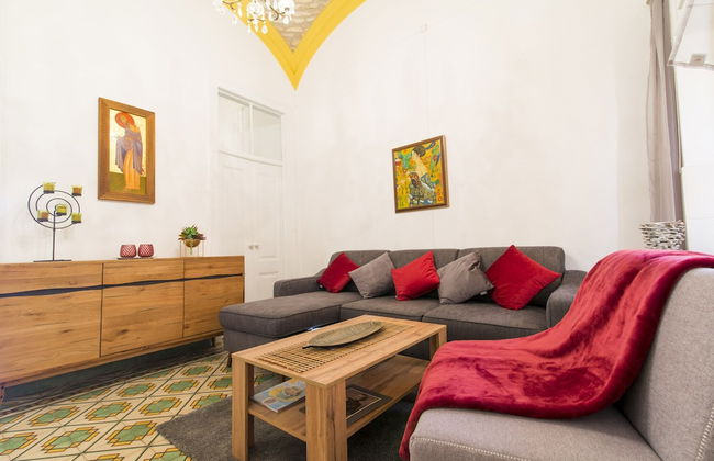 Charming Townhouse With Aircon Only 500m From the Marina and the Typical Market - Foto 5