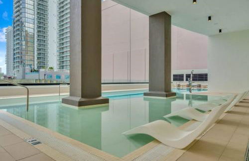 Modern Downtown Condo with Pool Gym BBQ Game Room CoWorking Spaces - Foto 74
