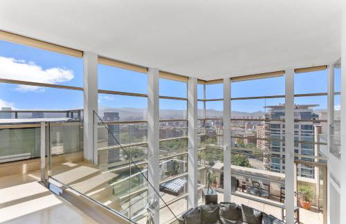 Penthouse Duplex with Epic Views - Photo 13