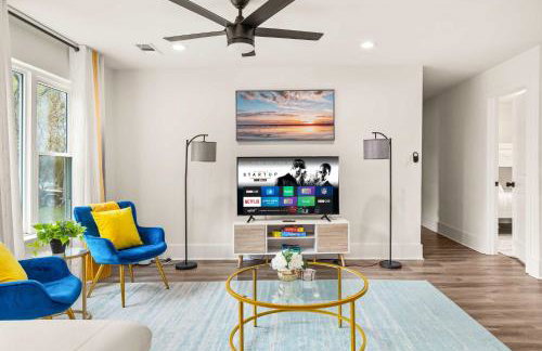 Manchaca 4 bedroom sleeps 10 Pool and Hot tub - Photo 23