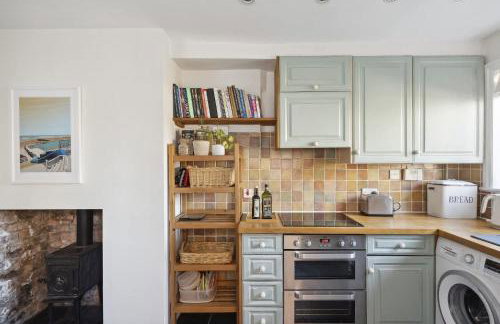 Beautiful Victorian Home on Peaceful Green Square - Foto 30