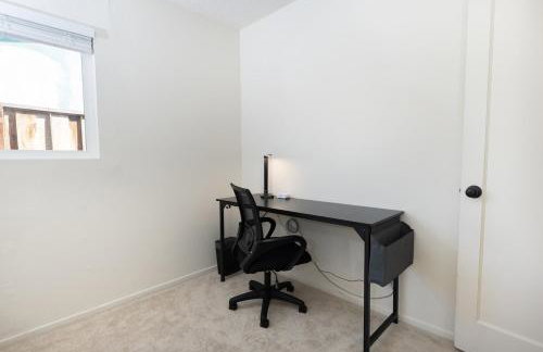 Comfortable Willow Glen Home w Central AC&Heater - Foto 58